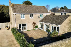 4 bedroom Detached for sale in Swindon