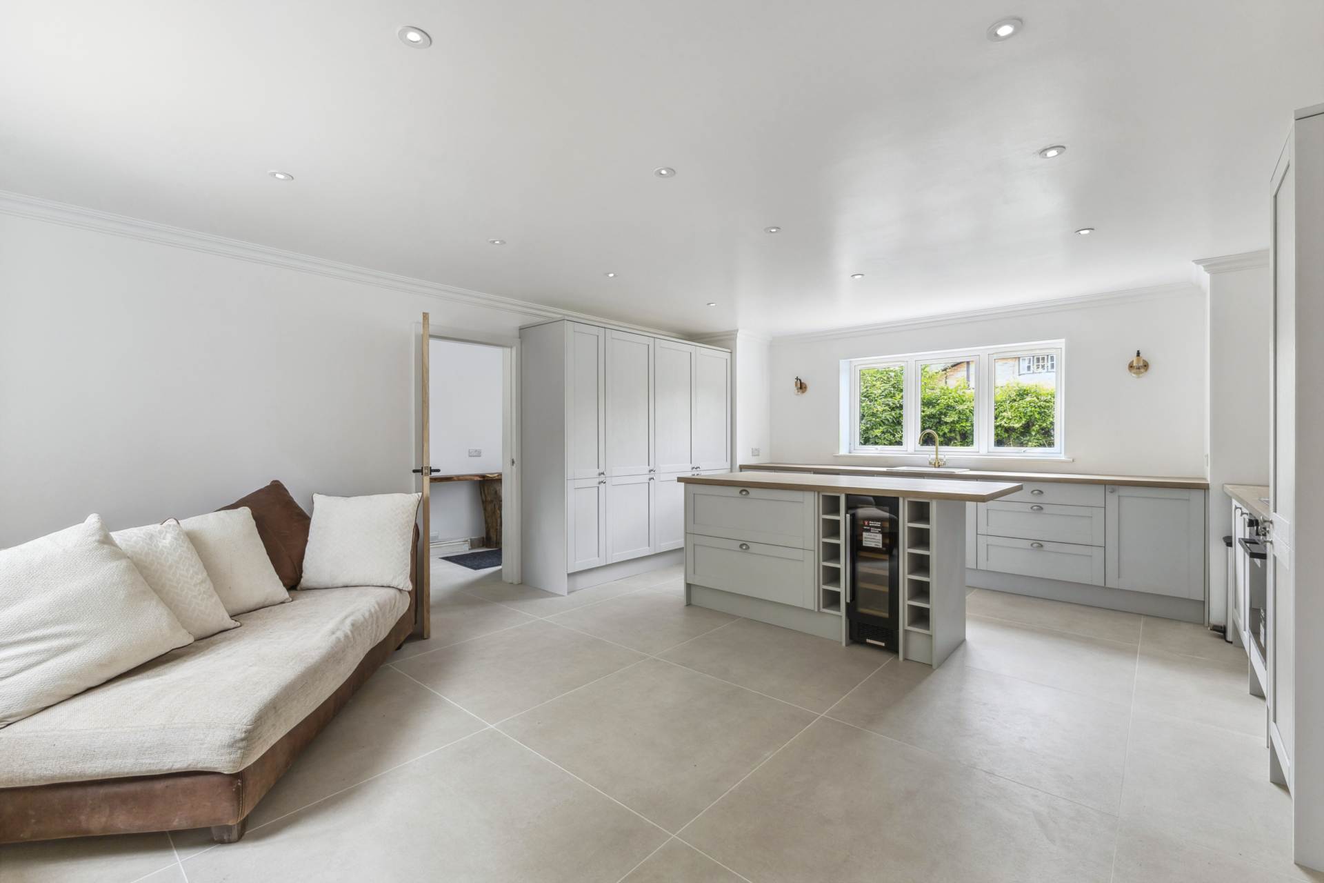 Additional Property Image 3 bedroom Detached for sale in Marlborough 3