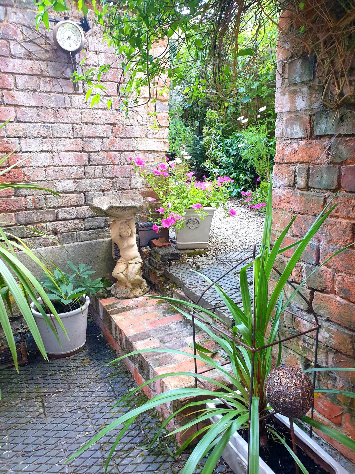 Additional Property Image 2 bedroom Terraced for sale in Marlborough 12