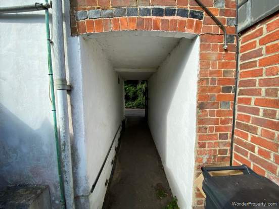 Additional Property Image 1 bedroom Terraced for sale in Marlborough 4