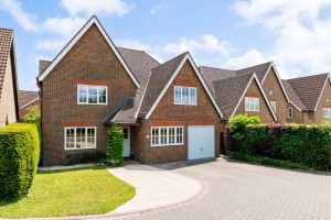 5 bedroom Detached for sale in Marlborough