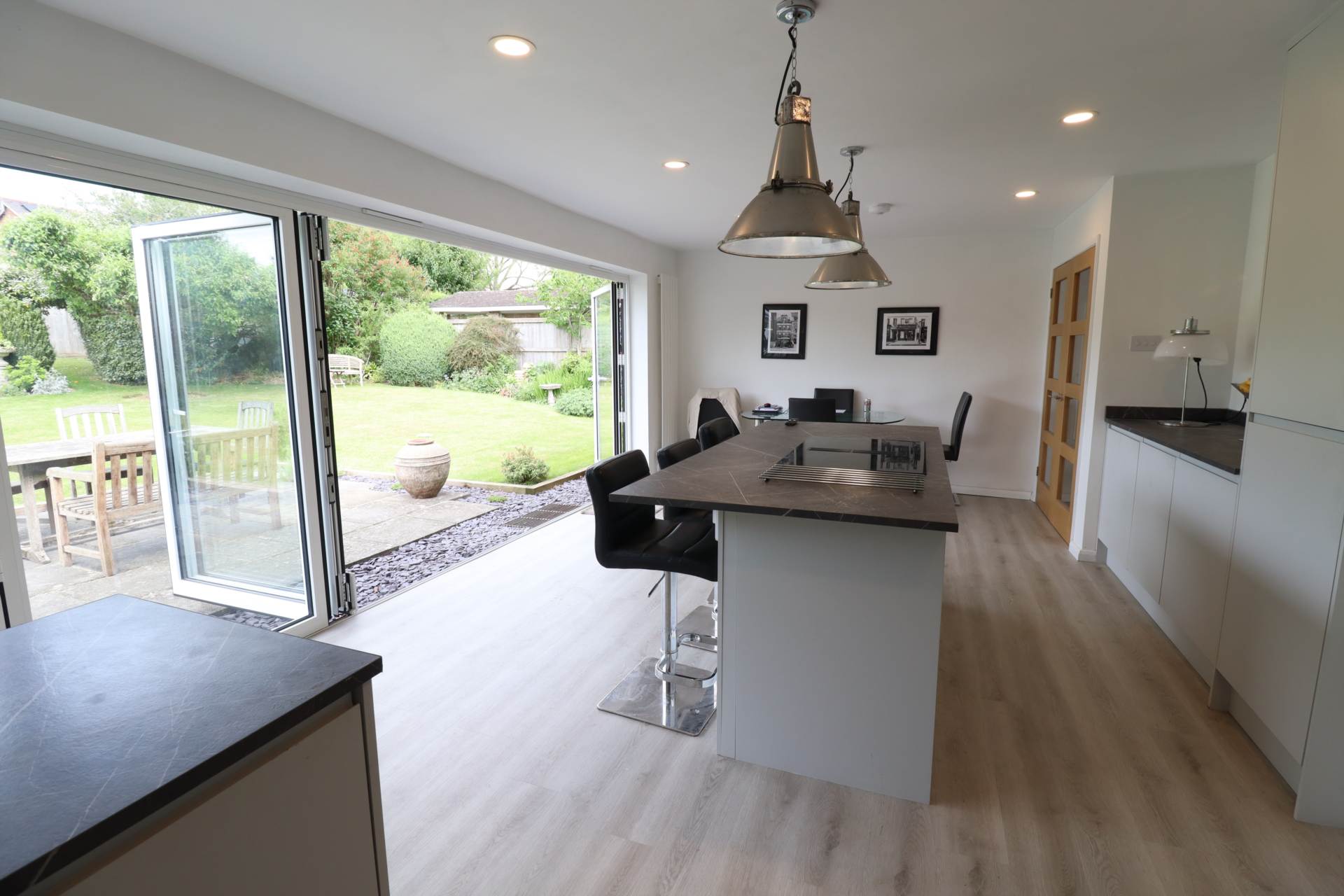 Additional Property Image 3 bedroom Detached Bungalow for sale in Hungerford 4
