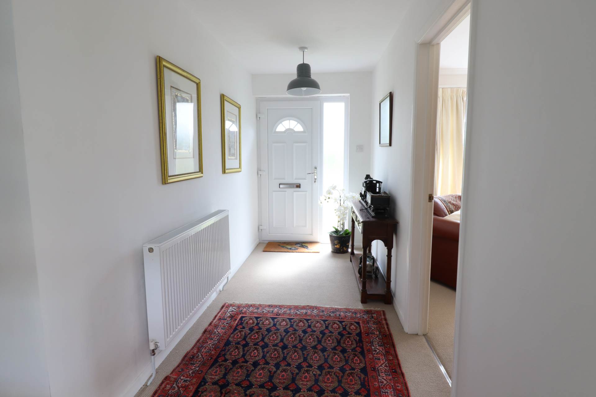 Additional Property Image 3 bedroom Detached Bungalow for sale in Hungerford 13