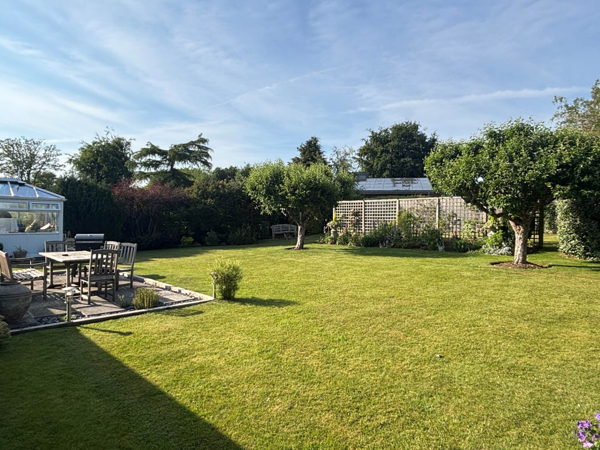 Additional Property Image 3 bedroom Detached Bungalow for sale in Hungerford 14