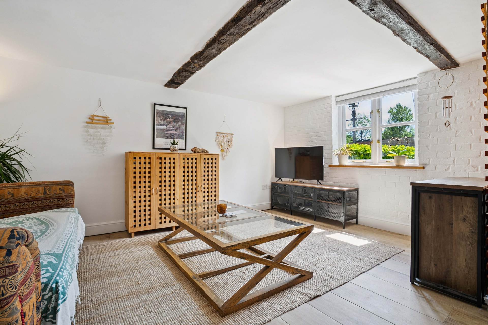 Additional Property Image 2 bedroom Terraced for sale in Marlborough 2