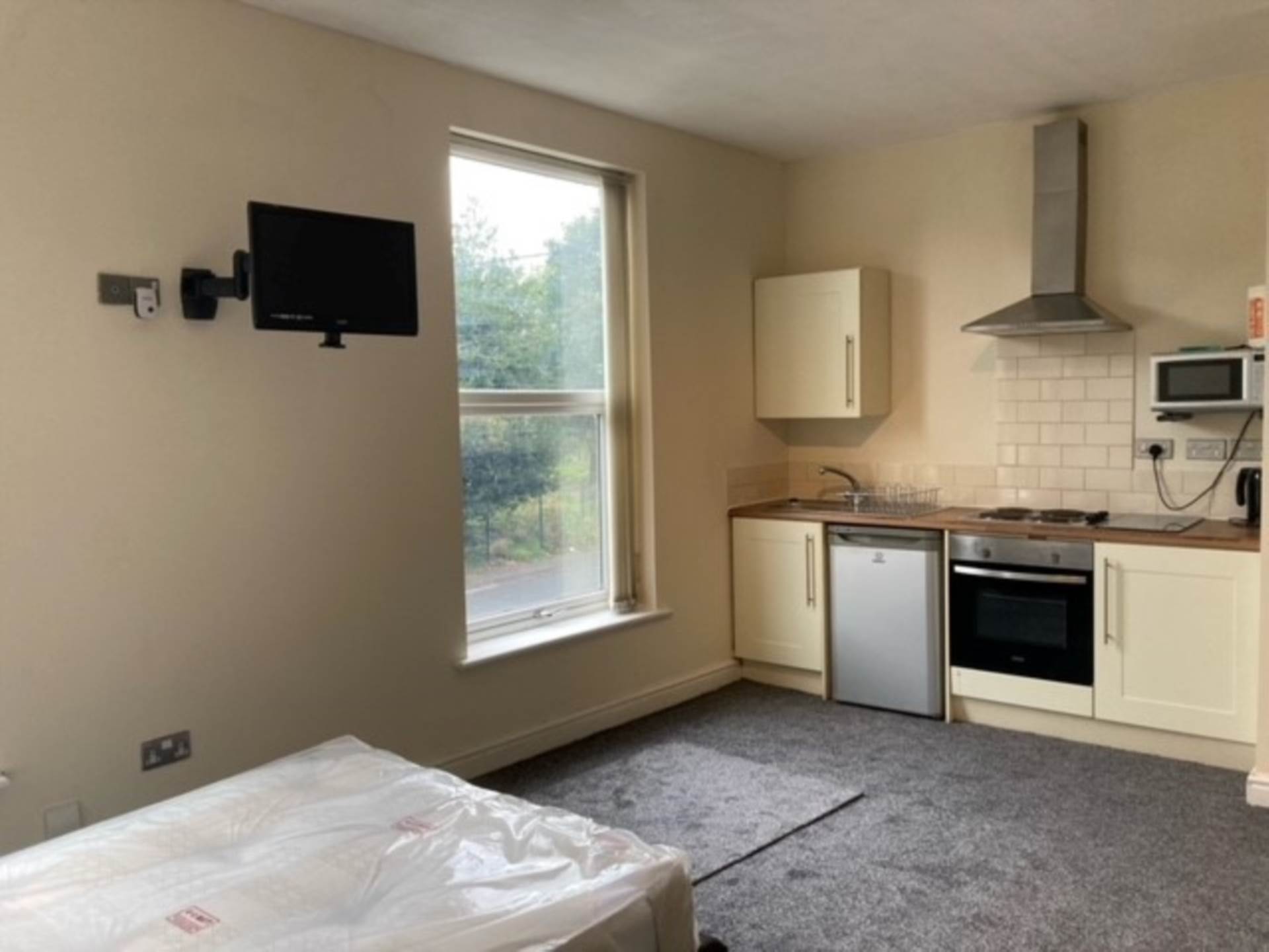 Additional Property Image 0 bedroom Studio to rent in Salford 3