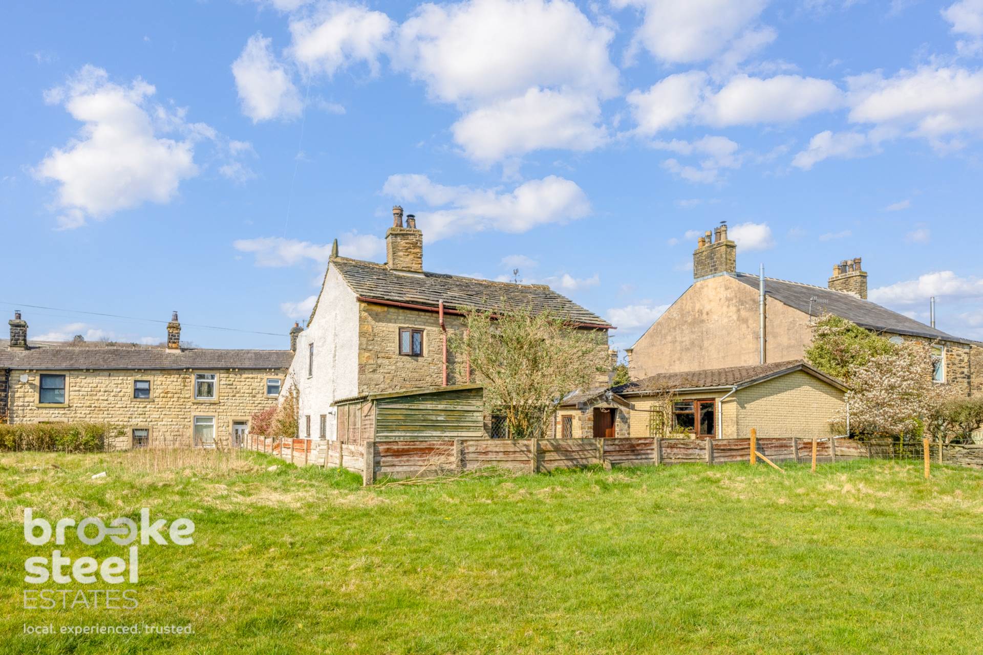 3 bedroom Cottage for sale in Stubbins