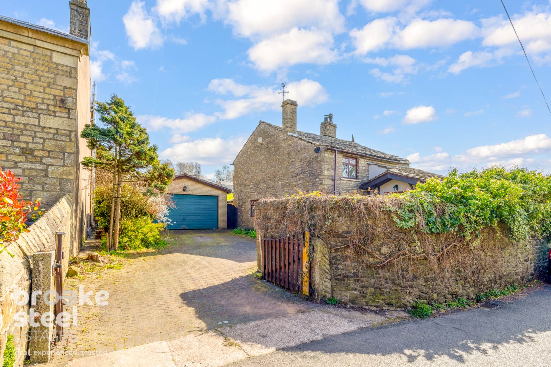 Additional Property Image 3 bedroom Cottage for sale in Stubbins 3