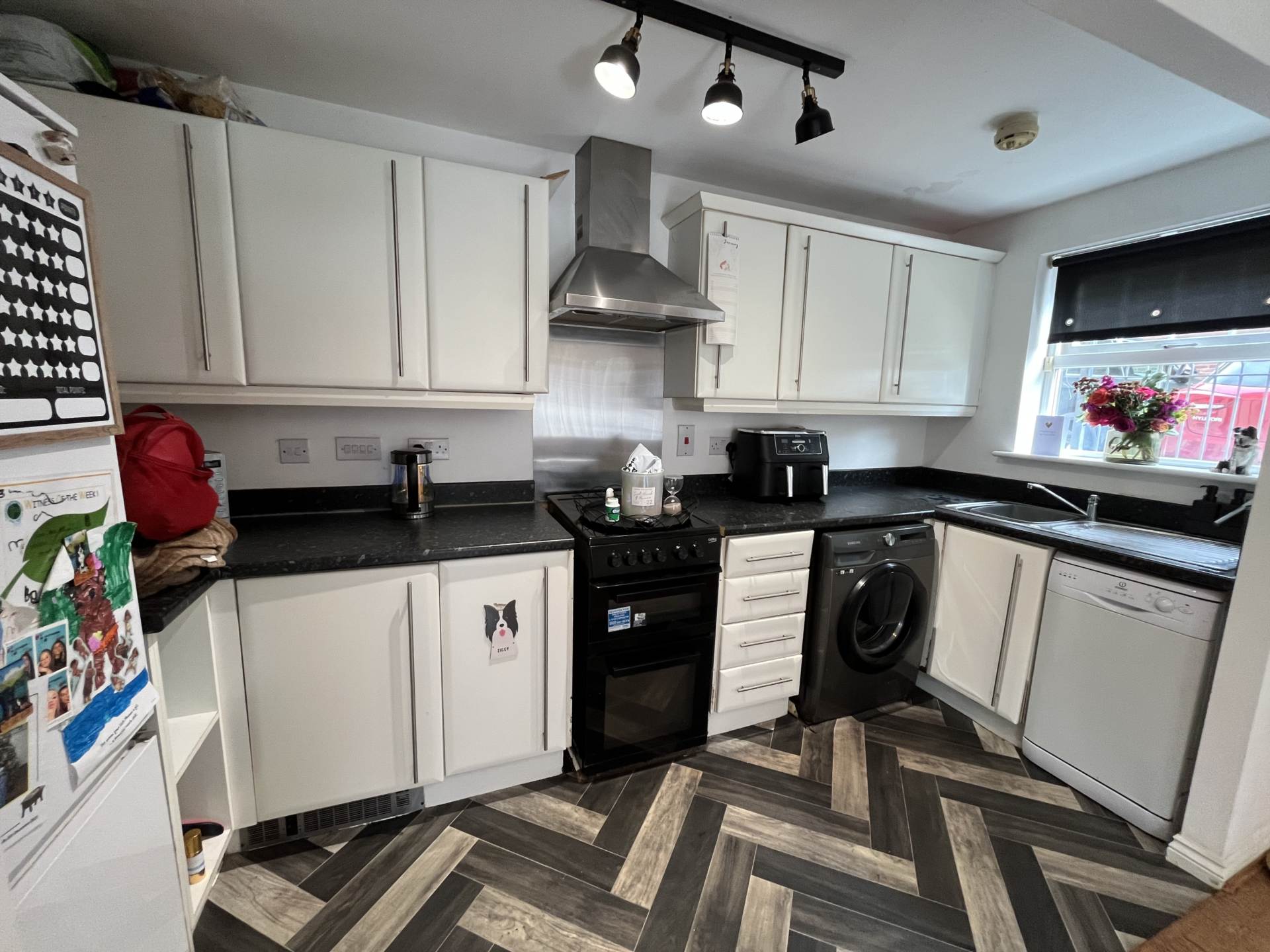 Additional Property Image 2 bedroom Apartment for sale in Manchester 2