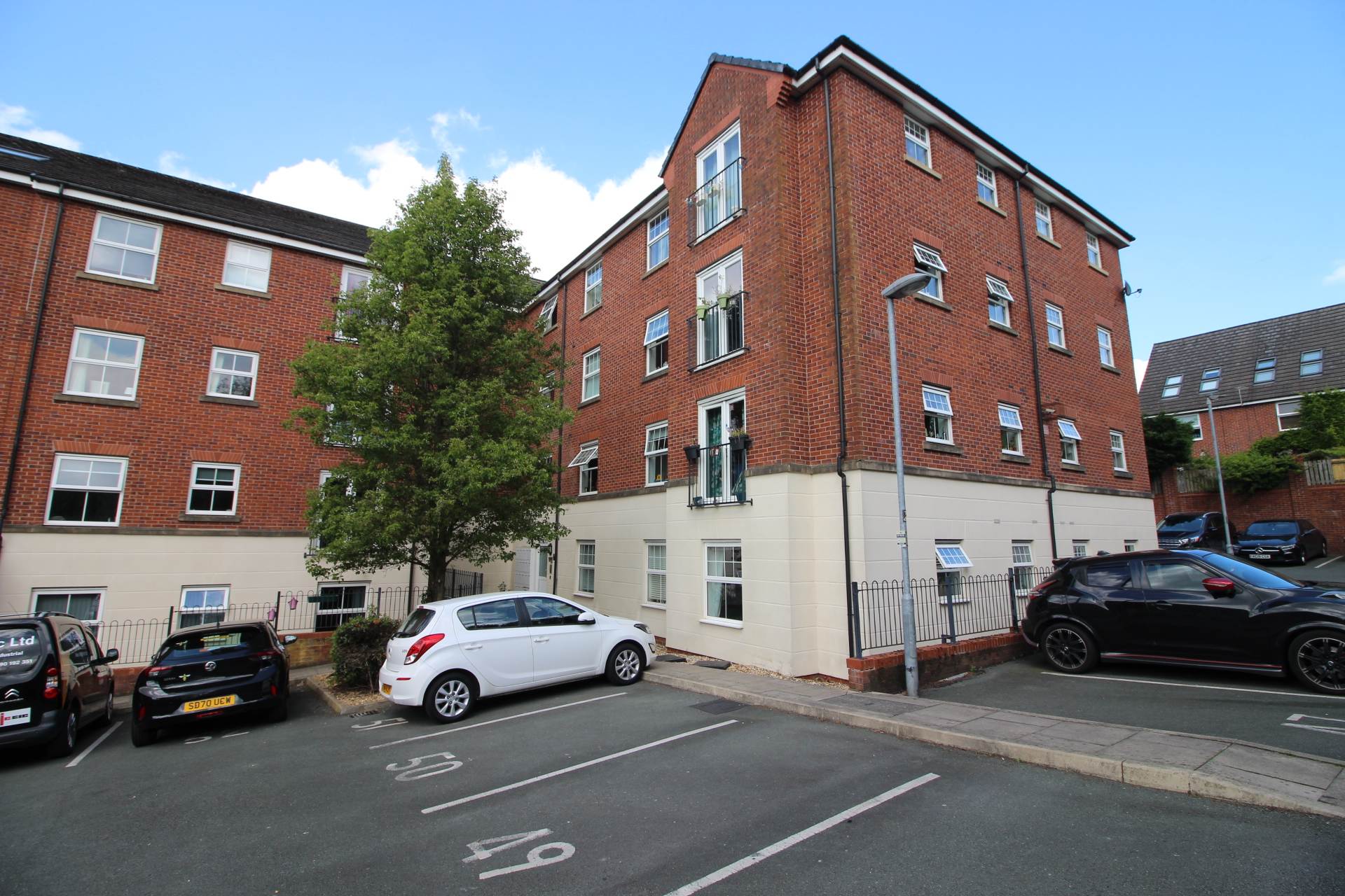 Additional Property Image 2 bedroom Apartment for sale in Manchester 4