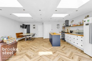 4 bedroom Detached for sale in Rossendale