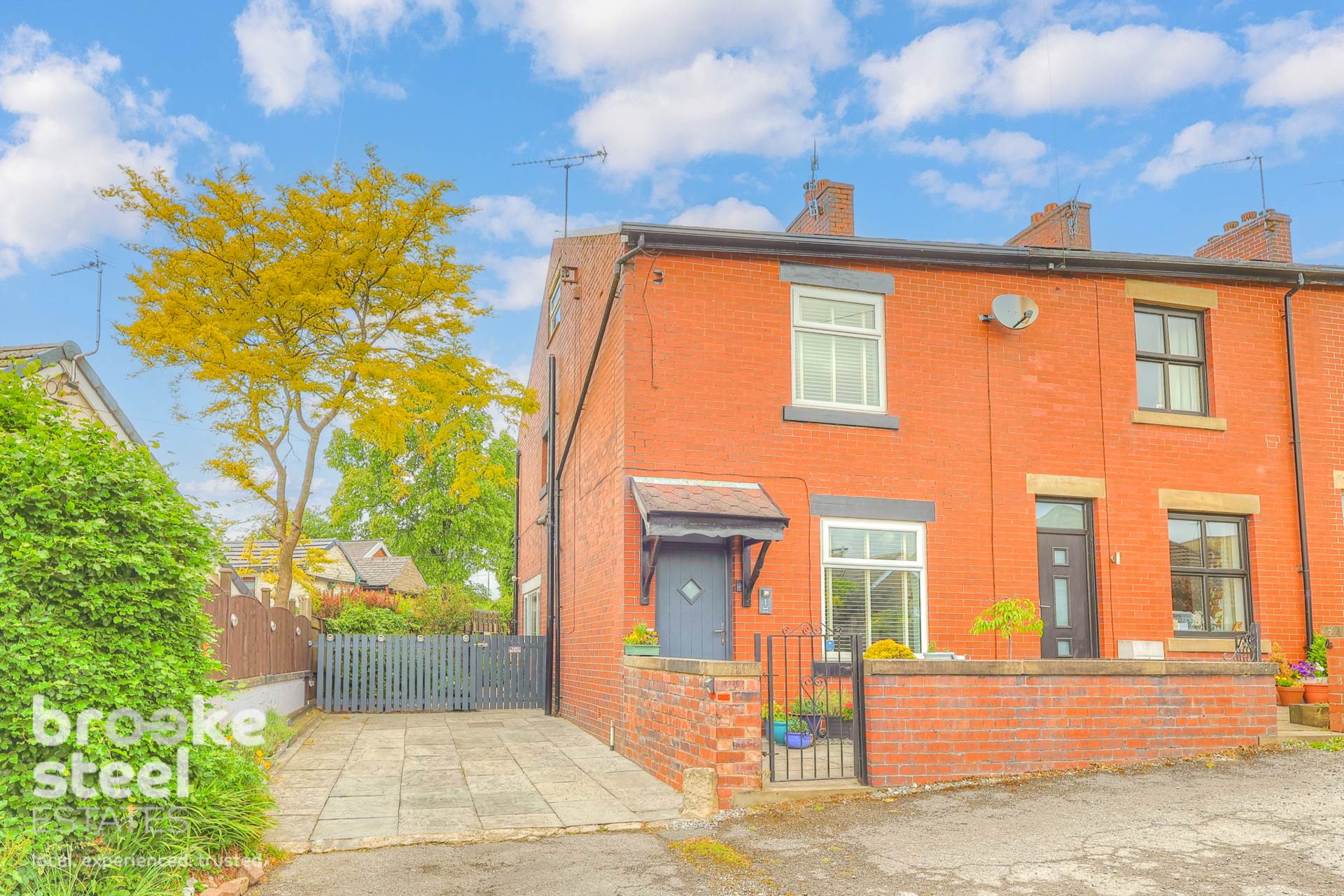 Additional Property Image 3 bedroom Semi Detached for sale in Bury 5
