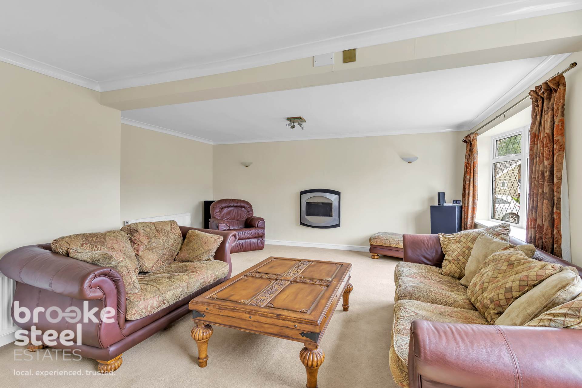 Additional Property Image 4 bedroom Semi Detached for sale in Rossendale 12