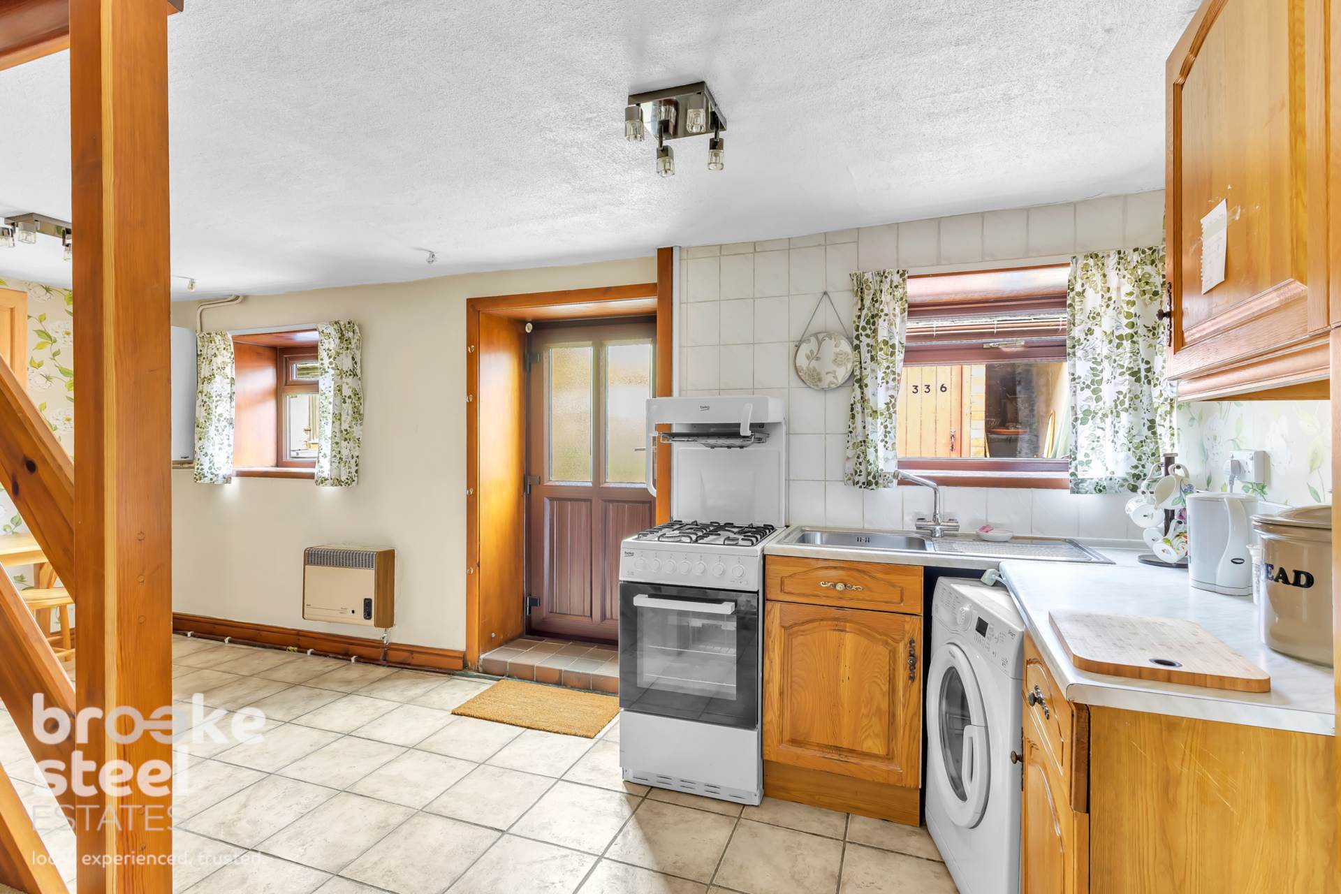 Additional Property Image 2 bedroom Cottage for sale in Bury 6