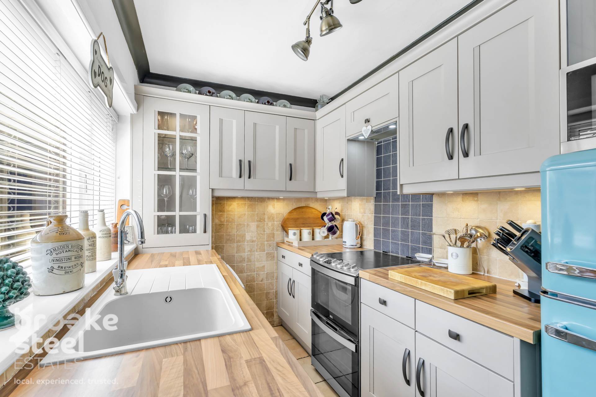 Additional Property Image 2 bedroom Terraced for sale in Stubbins 2