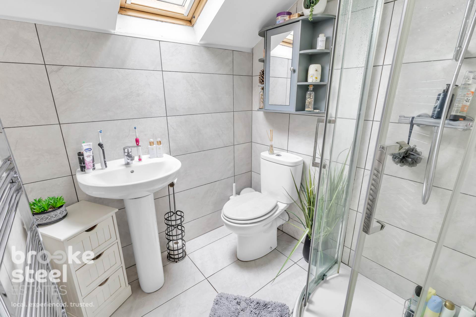 Additional Property Image 4 bedroom Terraced for sale in Bury 6