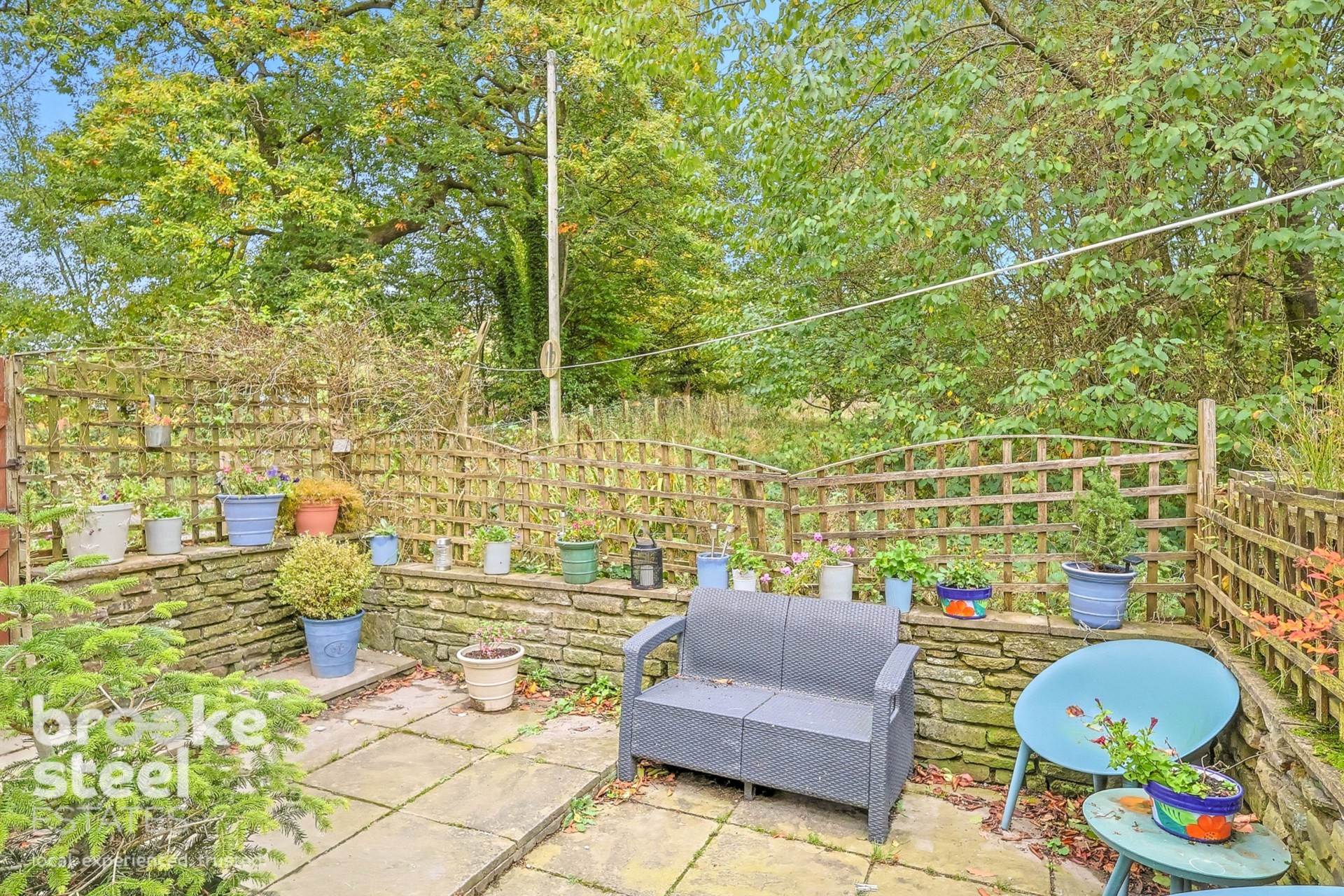 Additional Property Image 2 bedroom Cottage for sale in Bury 4
