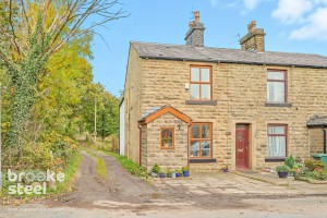 2 bedroom Cottage for sale in Bury