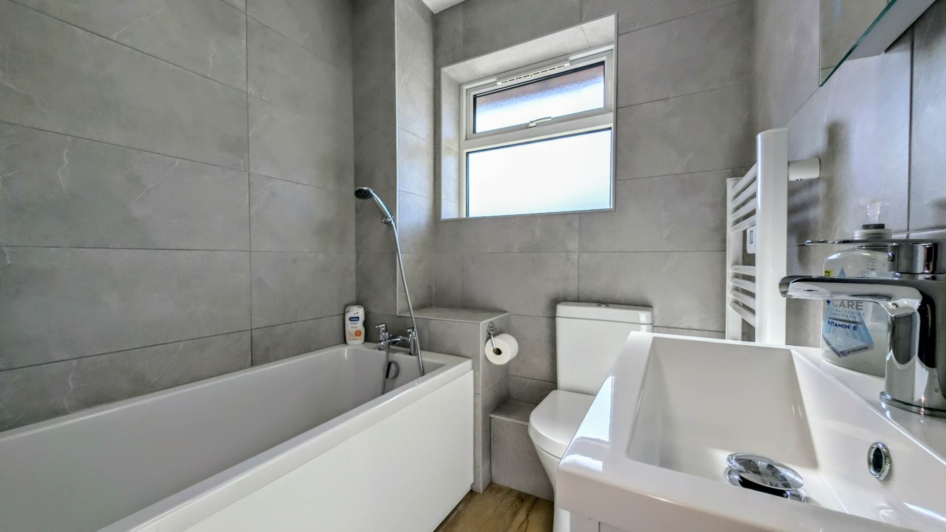 Additional Property Image 4 bedroom Semi Detached for sale in Bordon 6