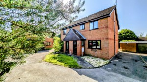 4 bedroom Semi Detached for sale in Bordon