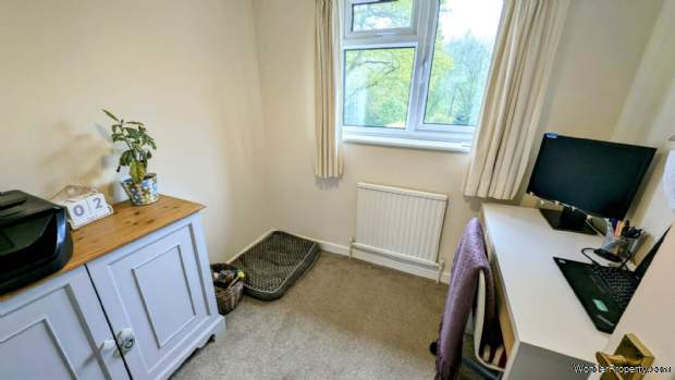 Additional Property Image 3 bedroom Detached for sale in Bordon 7
