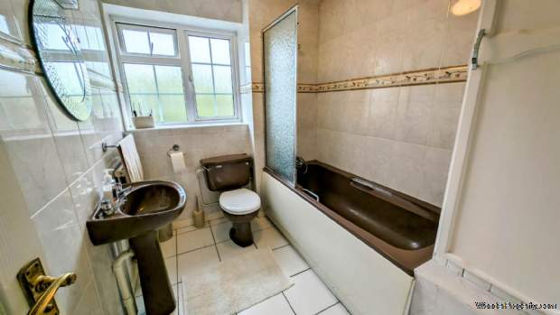 Additional Property Image 3 bedroom Detached for sale in Bordon 8