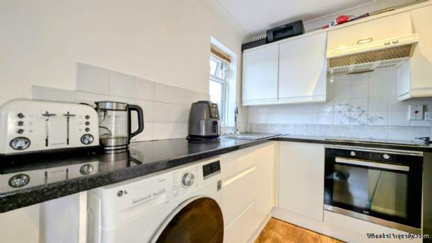 Additional Property Image 1 bedroom Semi Detached for sale in Bordon 5