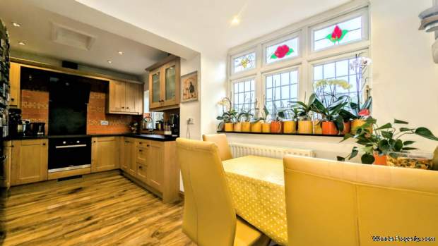 Additional Property Image 4 bedroom Detached for sale in Bordon 18