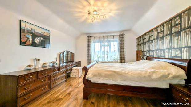 Additional Property Image 4 bedroom Detached for sale in Bordon 11
