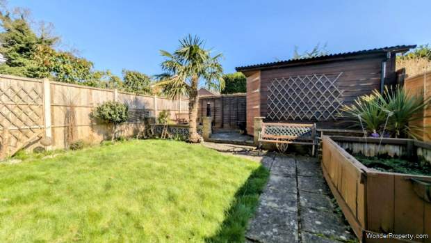 Additional Property Image 3 bedroom Semi Detached for sale in Bordon 8