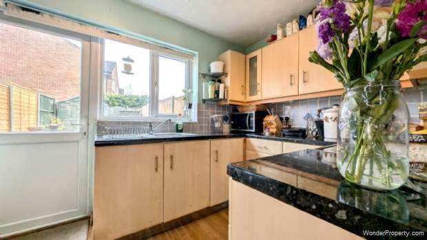 Additional Property Image 2 bedroom Terraced for sale in Bordon 4