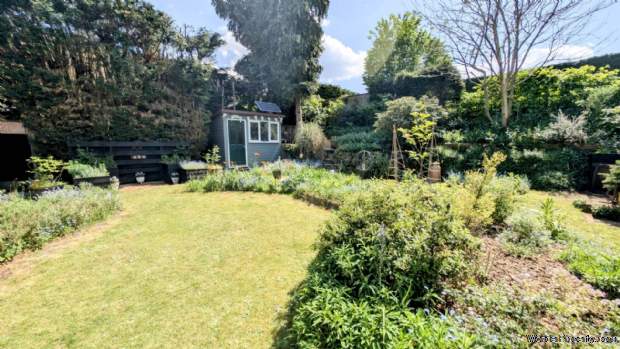 Additional Property Image 4 bedroom Detached for sale in Bordon 10