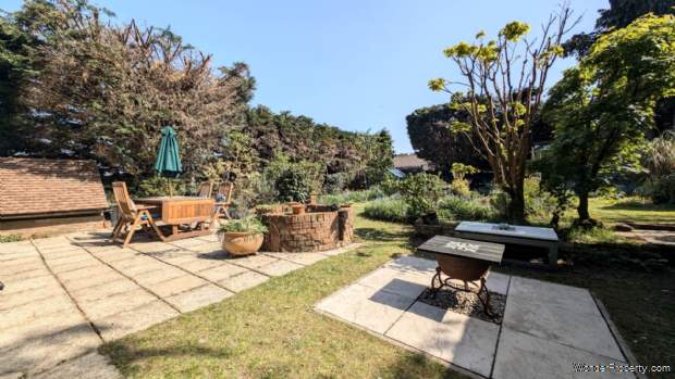 Additional Property Image 4 bedroom Detached for sale in Bordon 12