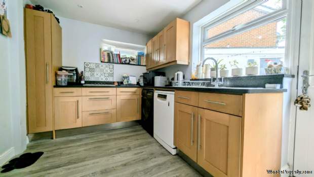 Additional Property Image 4 bedroom Detached for sale in Bordon 8