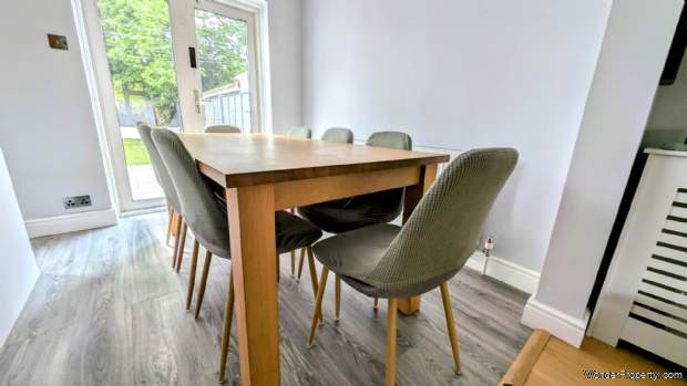 Additional Property Image 4 bedroom Detached for sale in Bordon 9