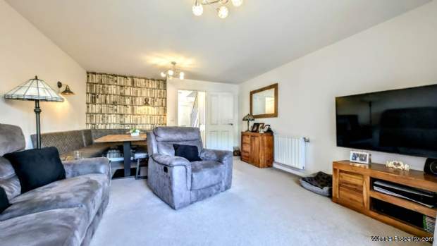 Additional Property Image 2 bedroom Semi Detached for sale in Bordon 4