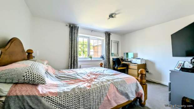 Additional Property Image 2 bedroom Semi Detached for sale in Bordon 8