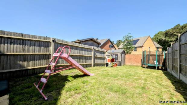Additional Property Image 2 bedroom Semi Detached for sale in Bordon 12