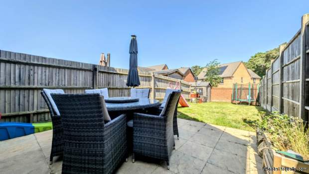 Additional Property Image 2 bedroom Semi Detached for sale in Bordon 13