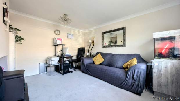 Additional Property Image 3 bedroom Terraced for sale in Bordon 2
