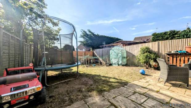 Additional Property Image 3 bedroom Terraced for sale in Bordon 7