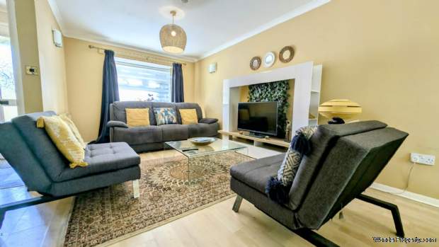 Additional Property Image 3 bedroom End of Terrace for sale in Bordon 3