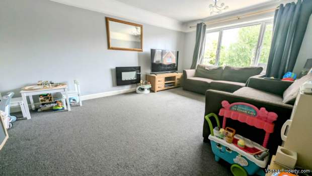 Additional Property Image 2 bedroom Maisonette for sale in Bordon 2