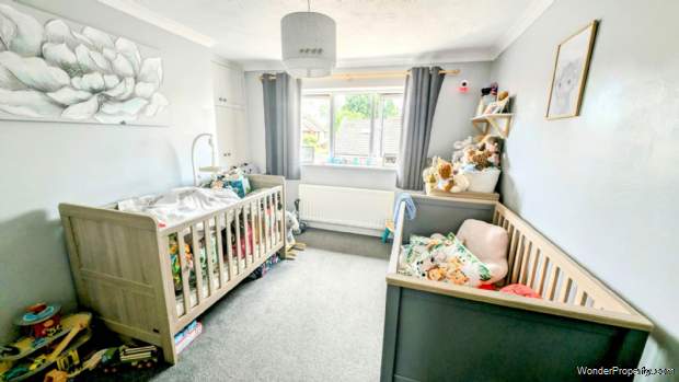 Additional Property Image 2 bedroom Maisonette for sale in Bordon 5