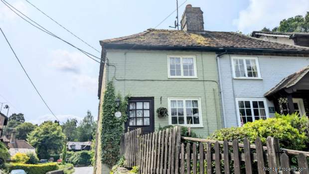 2 bedroom Semi Detached for sale in Bordon