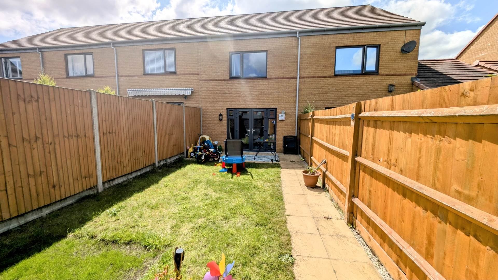 Additional Property Image 2 bedroom Terraced for sale in Bordon 11
