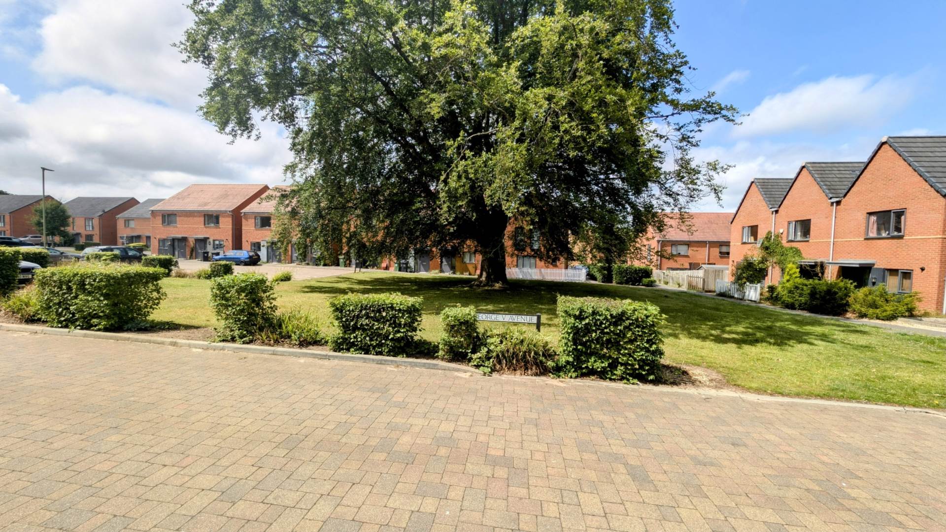 Additional Property Image 2 bedroom Terraced for sale in Bordon 14