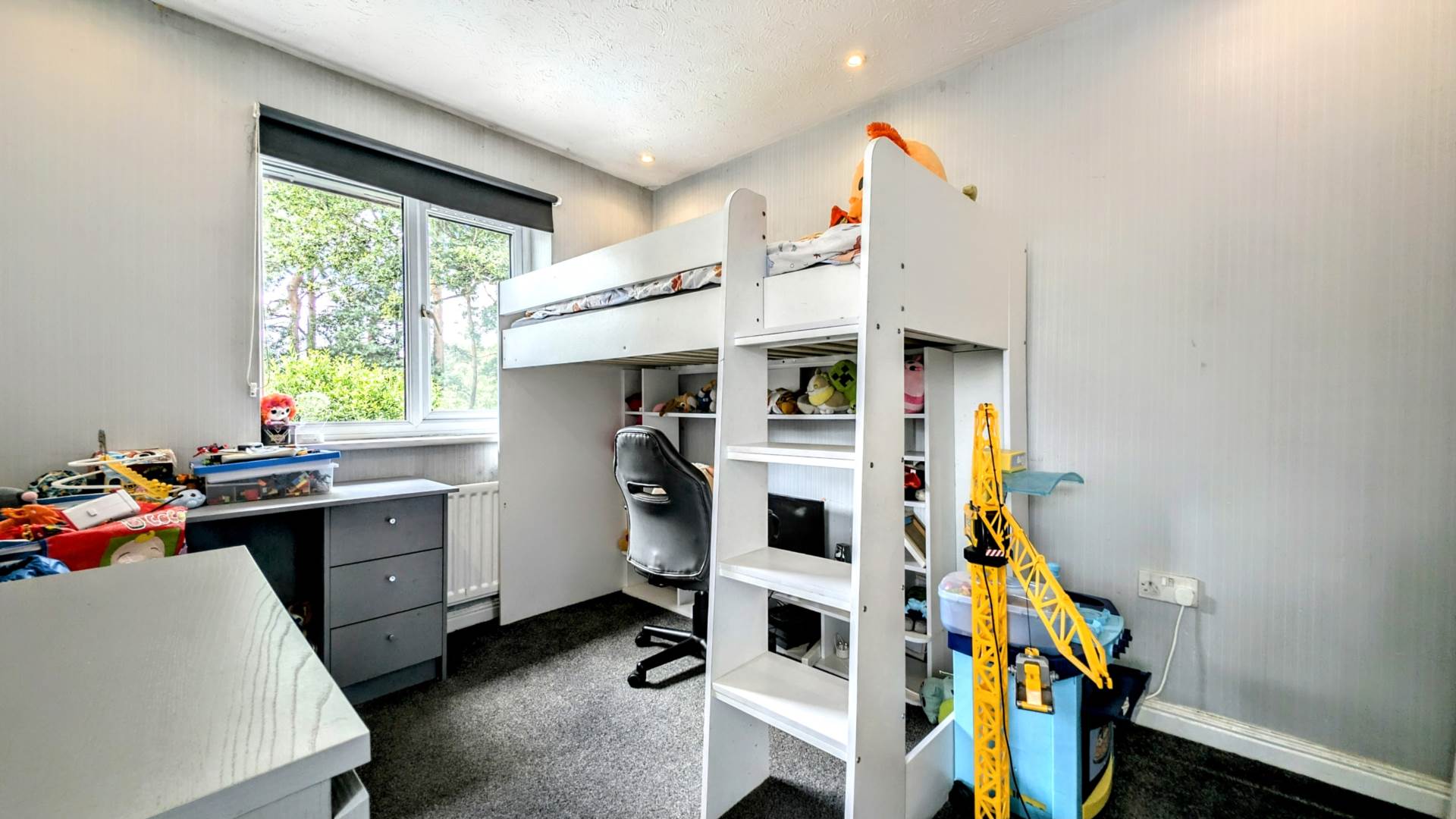 Additional Property Image 3 bedroom Semi Detached for sale in Bordon 8
