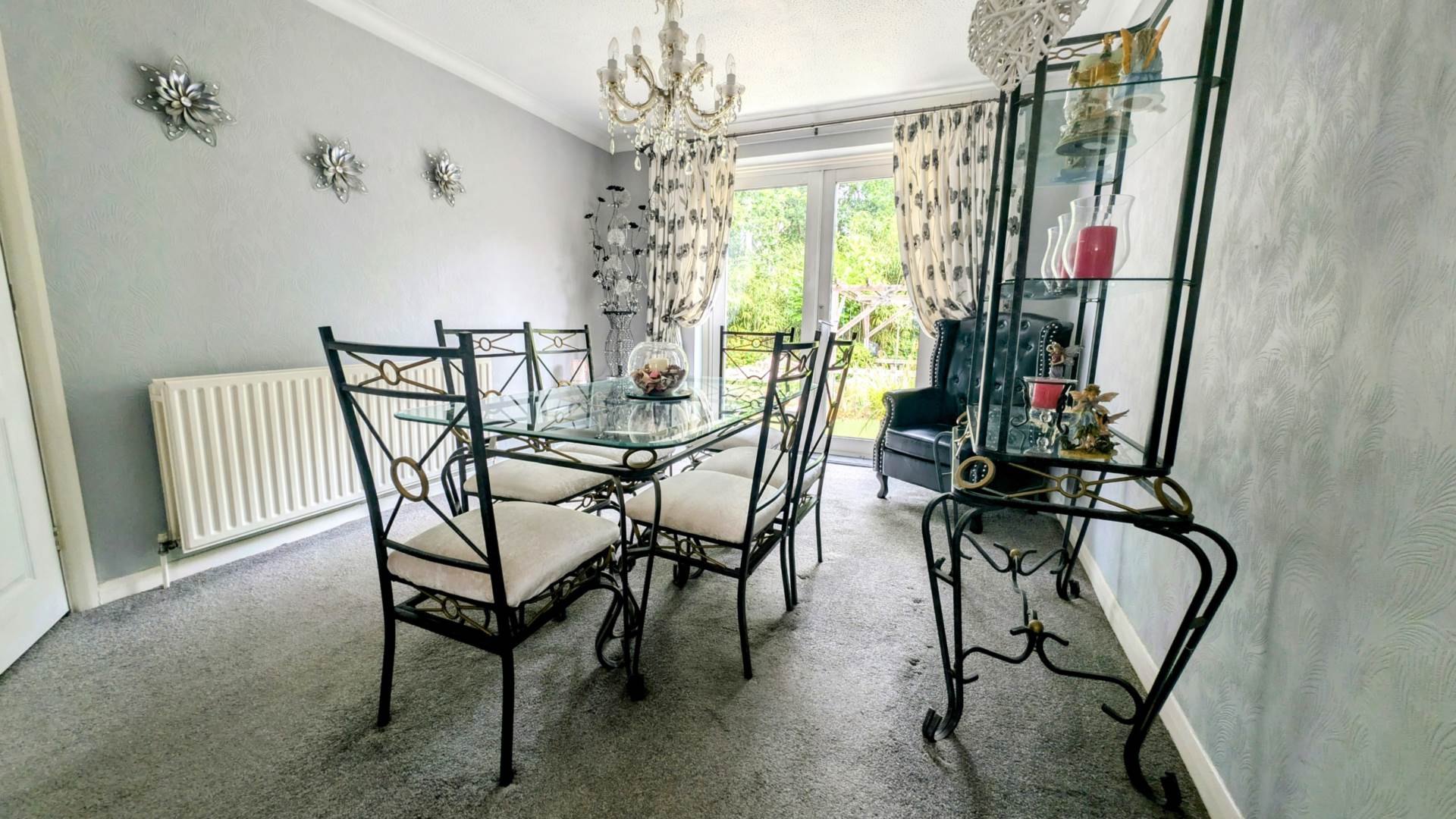 Additional Property Image 3 bedroom Detached Bungalow for sale in Bordon 5