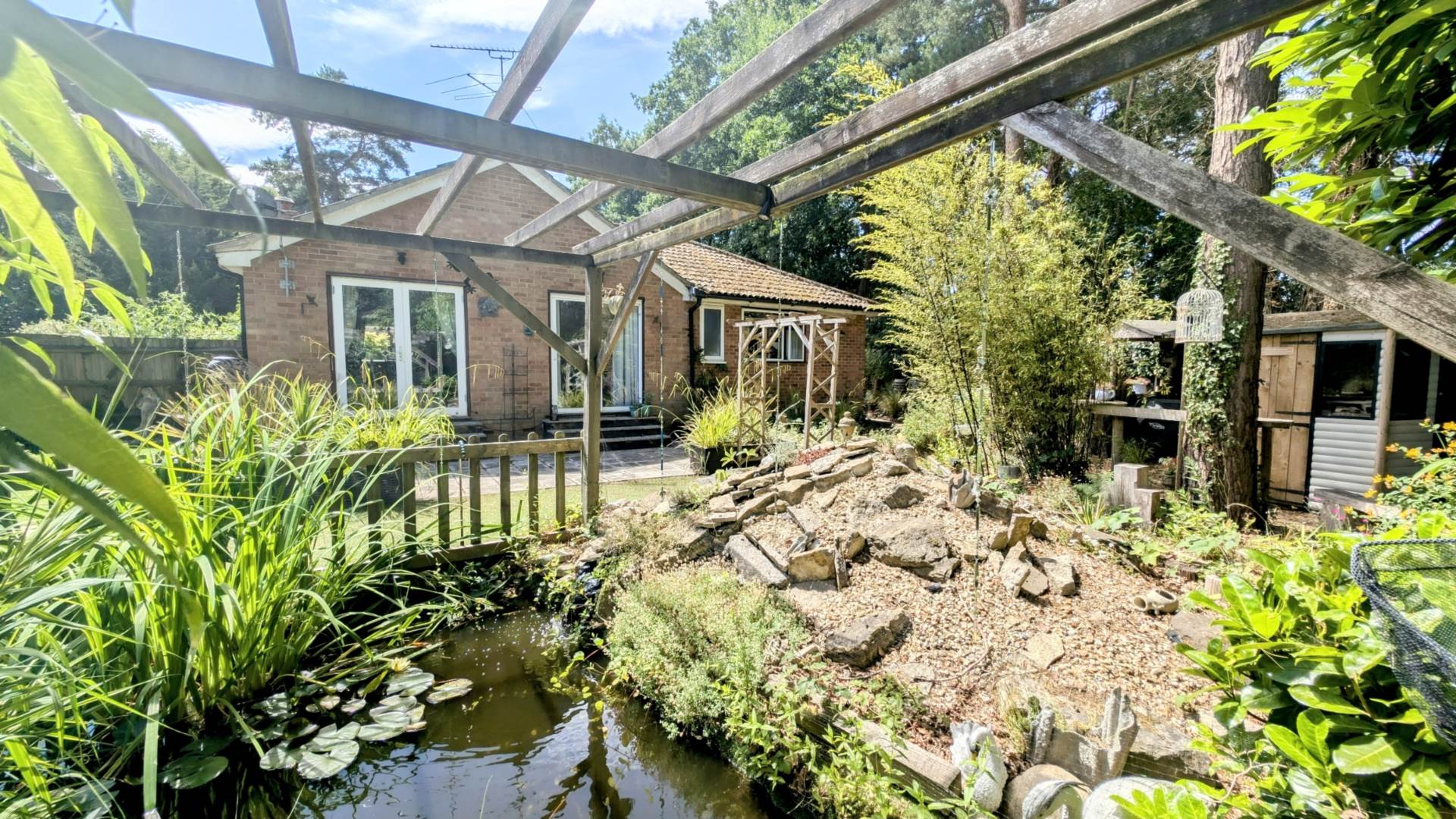 Additional Property Image 3 bedroom Detached Bungalow for sale in Bordon 13